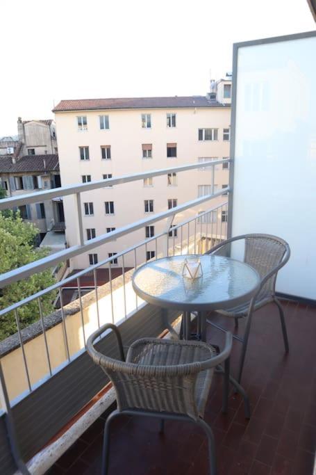 Santa Maria Novella - Golden Lily Florence, City Center Apartment ภายนอก รูปภาพ