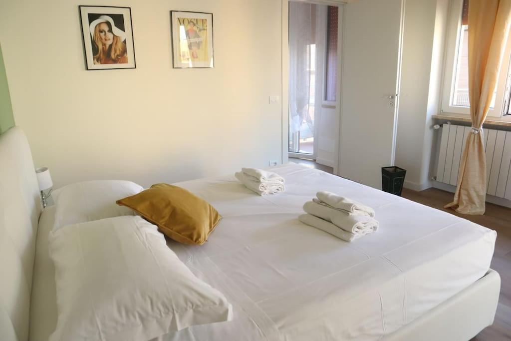 Santa Maria Novella - Golden Lily Florence, City Center Apartment ภายนอก รูปภาพ