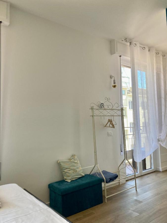 Santa Maria Novella - Golden Lily Florence, City Center Apartment ภายนอก รูปภาพ